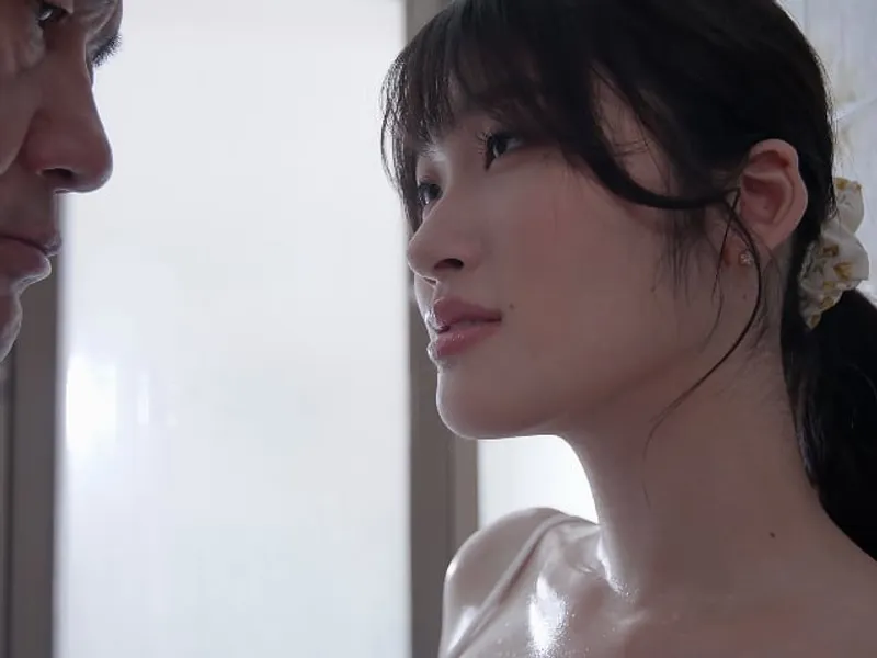 Chồng bỏ bê, vợ được ông chú giúp thỏa mãn cơn nứng lồn